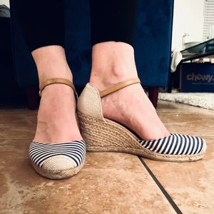 Striped Straw Wedges